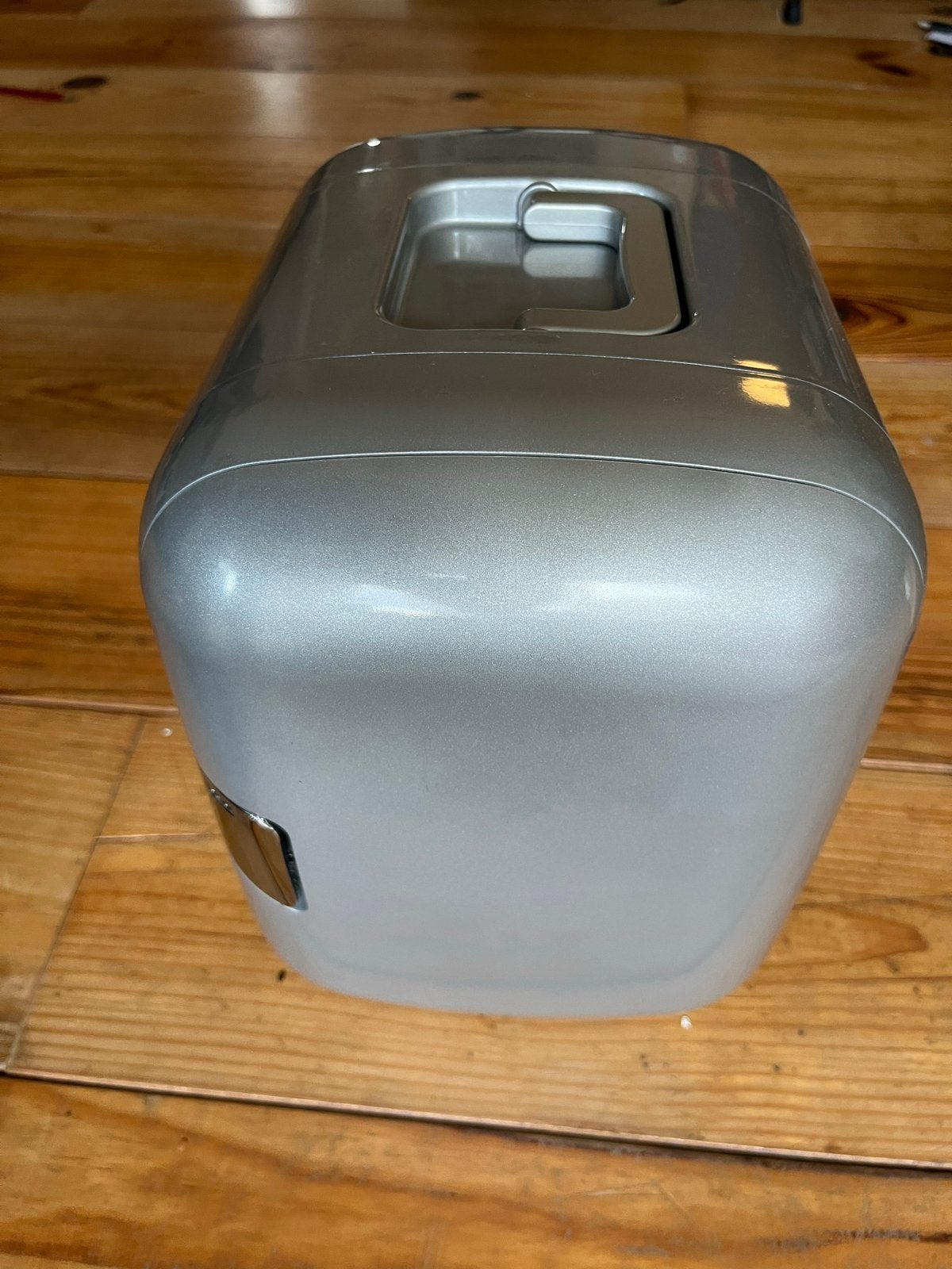 Compacte mini koelkast - Ideaal voor onderweg of kleine ruim, Zonder vriesvak, Ophalen of Verzenden, Minder dan 45 cm, Minder dan 85 cm
