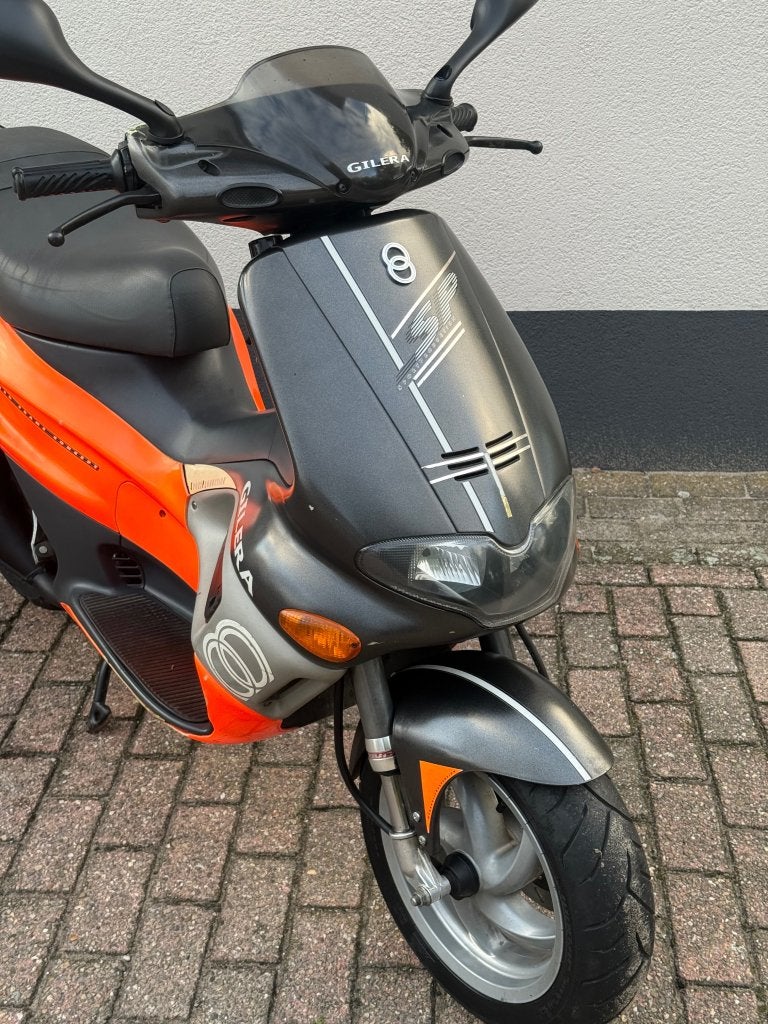 ⭐️Gilera runner 50cc sp dd Fluo Rosso 2 takt Brom⭐️, Niet ingevuld, Niet ingevuld, Niet ingevuld