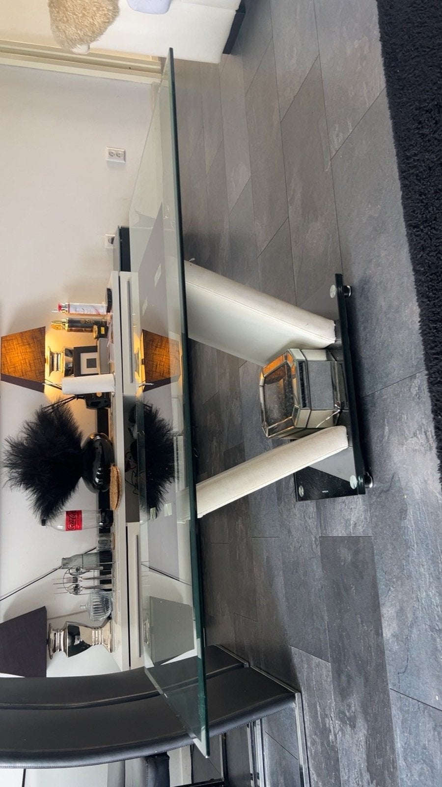 Moderne glazen salontafel met wit en zwart onderstel, Ophalen, Gebruikt, 100 tot 150 cm, 50 tot 100 cm