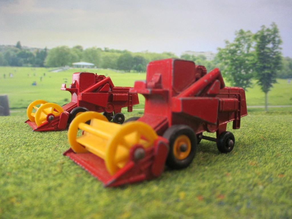 1/106 Claas Combine Harvester - Lesney No.66C 1967 t/m 69 #2, Ophalen of Verzenden, Gebruikt, Tractor of Landbouw