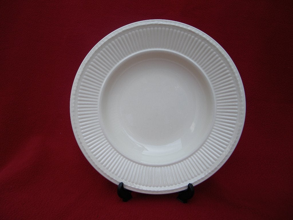Wedgwood EDME  Diepe borden Ø 23 cm in uitstekende staat, Ophalen of Verzenden, Zo goed als nieuw, Bord(en), Wedgwood