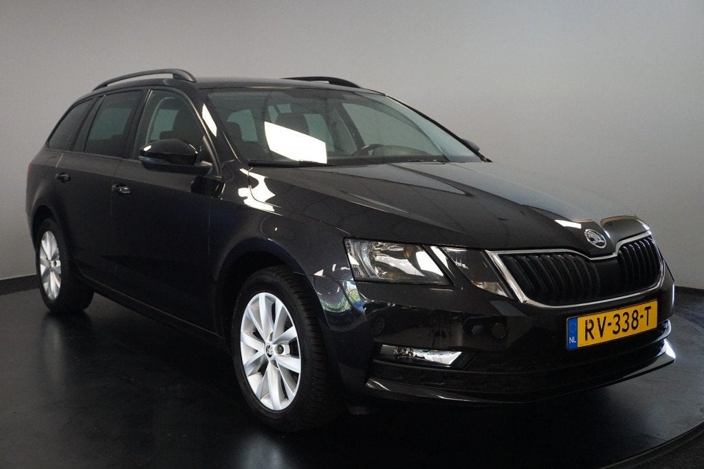 Skoda OCTAVIA 1.0TSI Greentech Ambition Business Combi origi, Auto's, USB, Euro 6, 116 pk, Zwart