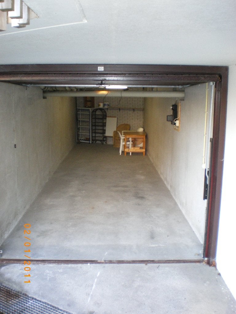 Garage box , zeer ruim te huur  1-okt Heiloo 11 m diep, Huizen en Kamers, Noord-Holland