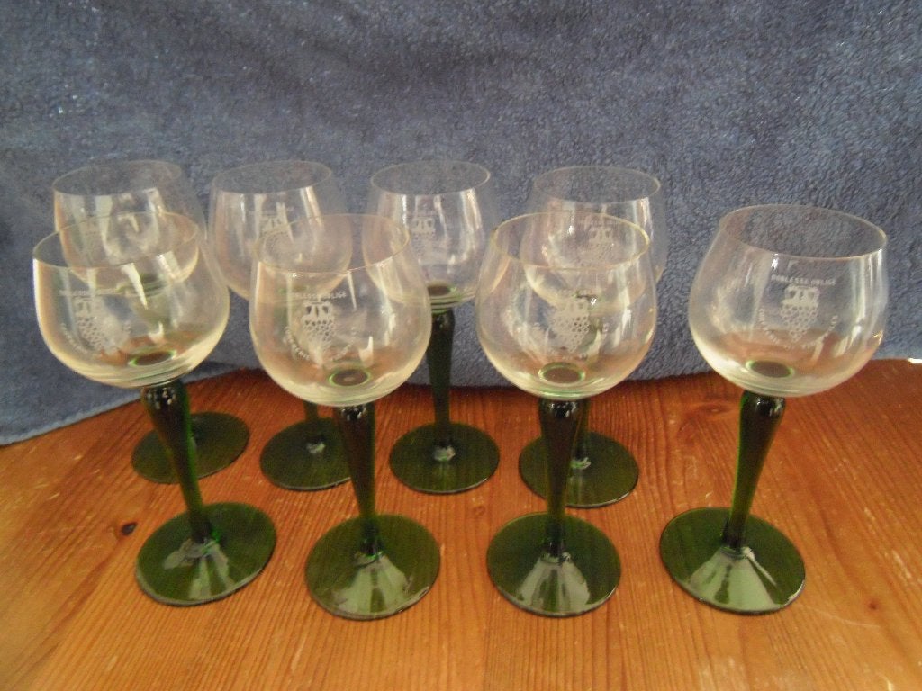 8 vintage wijnglazen met groene voet noblesse, Ophalen of Verzenden, Gebruikt, Overige typen