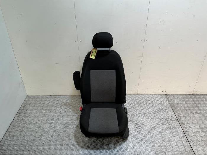 Stoel links van een Fiat Doblo (Doblo 15-), Auto-onderdelen, 12 maanden garantie, Gebruikt, -, -