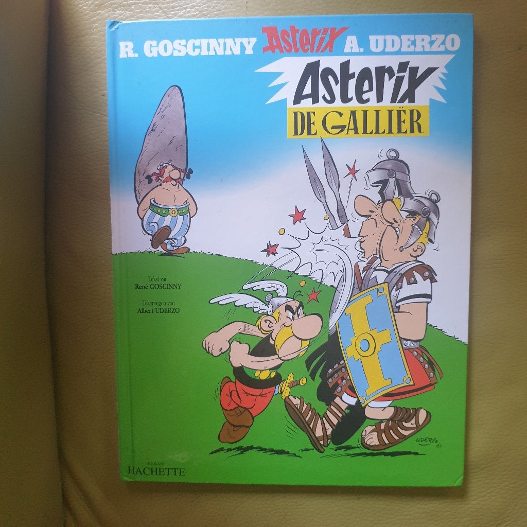 10 delen asterix hard cover, Boeken, Stripboeken, Meerdere stripboeken, Verzenden, Gelezen