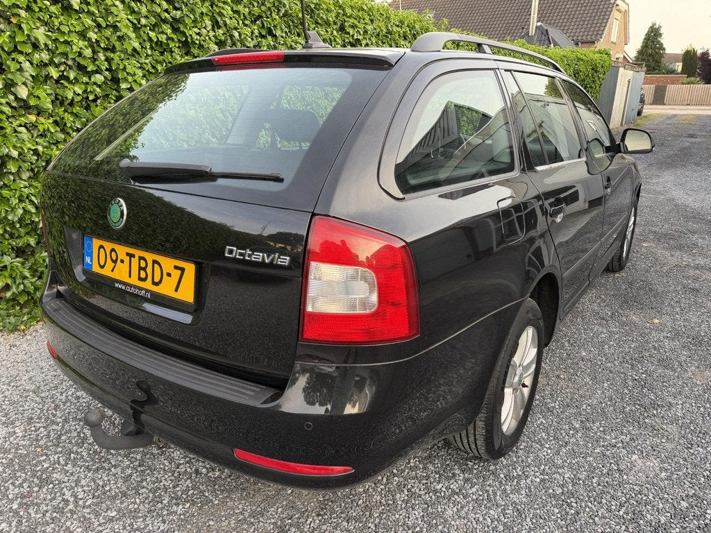 Skoda Octavia Combi 1.2 TSI Ambition Business Line | Navi |, Auto's, Voorwielaandrijving, Euro 5, Stof, Gebruikt