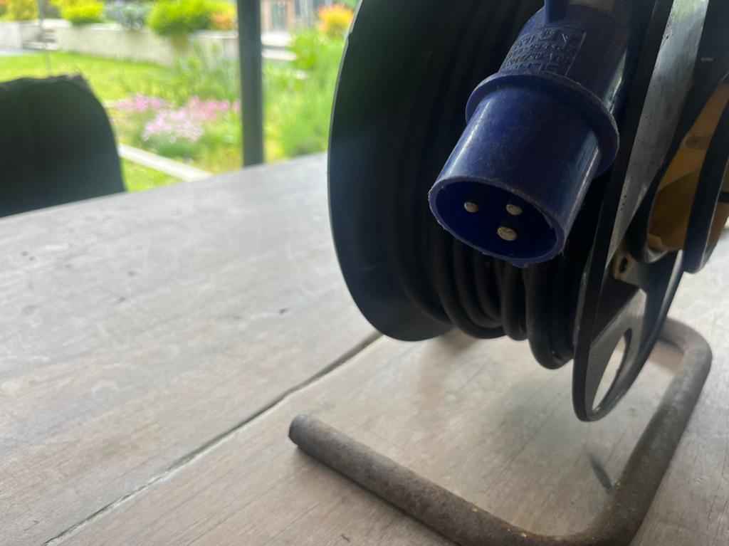 Camping/walstroom kabelhaspel, Ophalen of Verzenden, Gebruikt