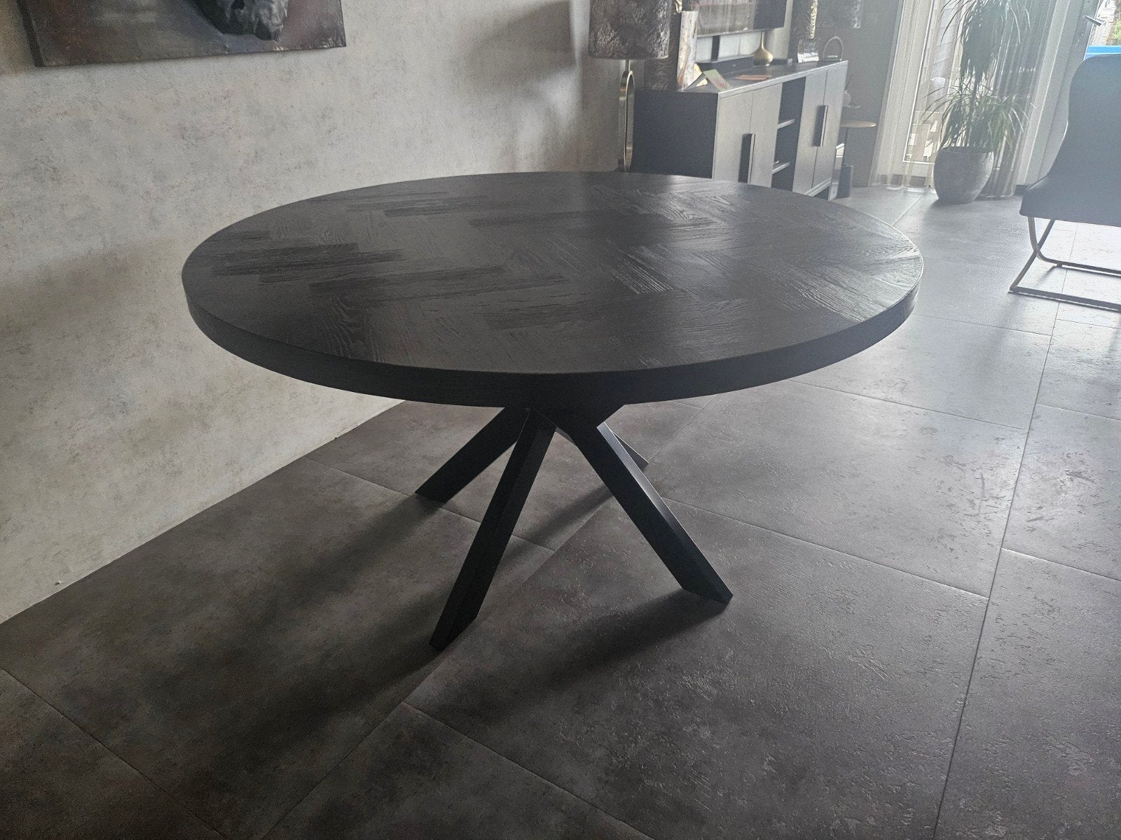 eettafel black oak visgraat, Huis en Inrichting, Tafels | Eettafels, Ophalen, Rond, Zo goed als nieuw, 100 tot 150 cm