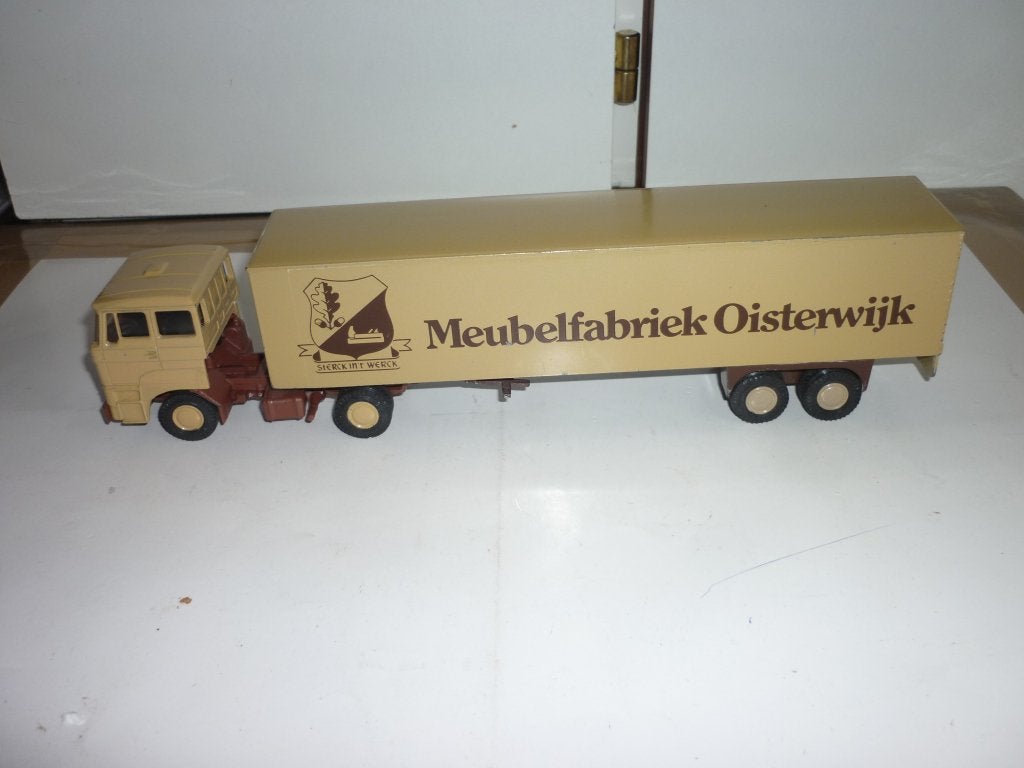 LionToys Daf 2800 Meubelfabriek Oisterwijk in mooie staat, Ophalen of Verzenden, Zo goed als nieuw, Bus of Vrachtwagen, Lion Toys