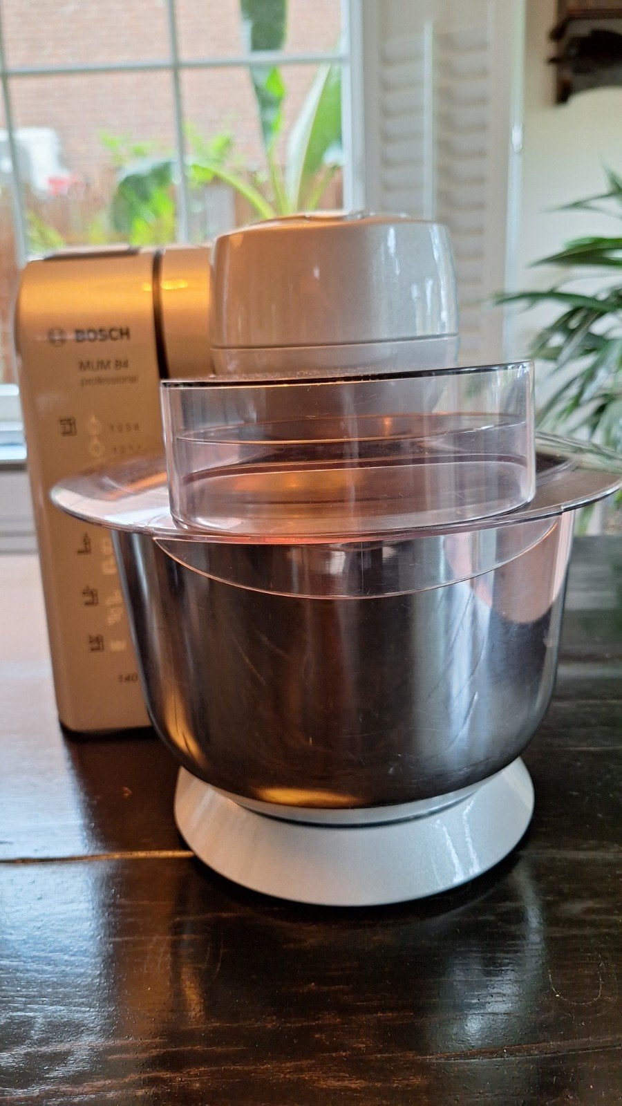 Bosch MUM 84 Professional met extra accessoires, Ophalen of Verzenden, Zo goed als nieuw, 3 snelheden of meer