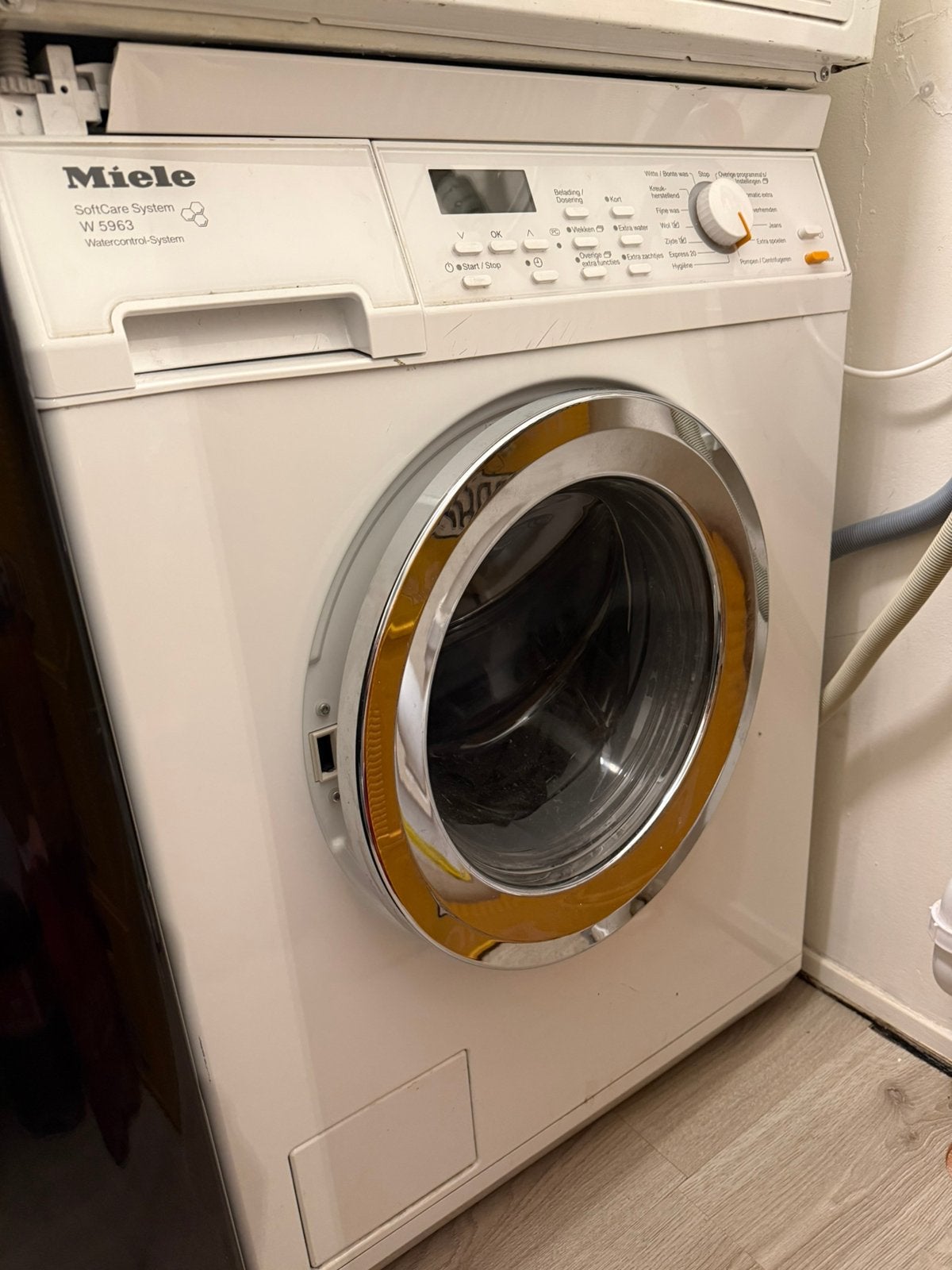 Miele wasmachine., Ophalen, 1200 tot 1600 toeren, Gebruikt, Voorlader