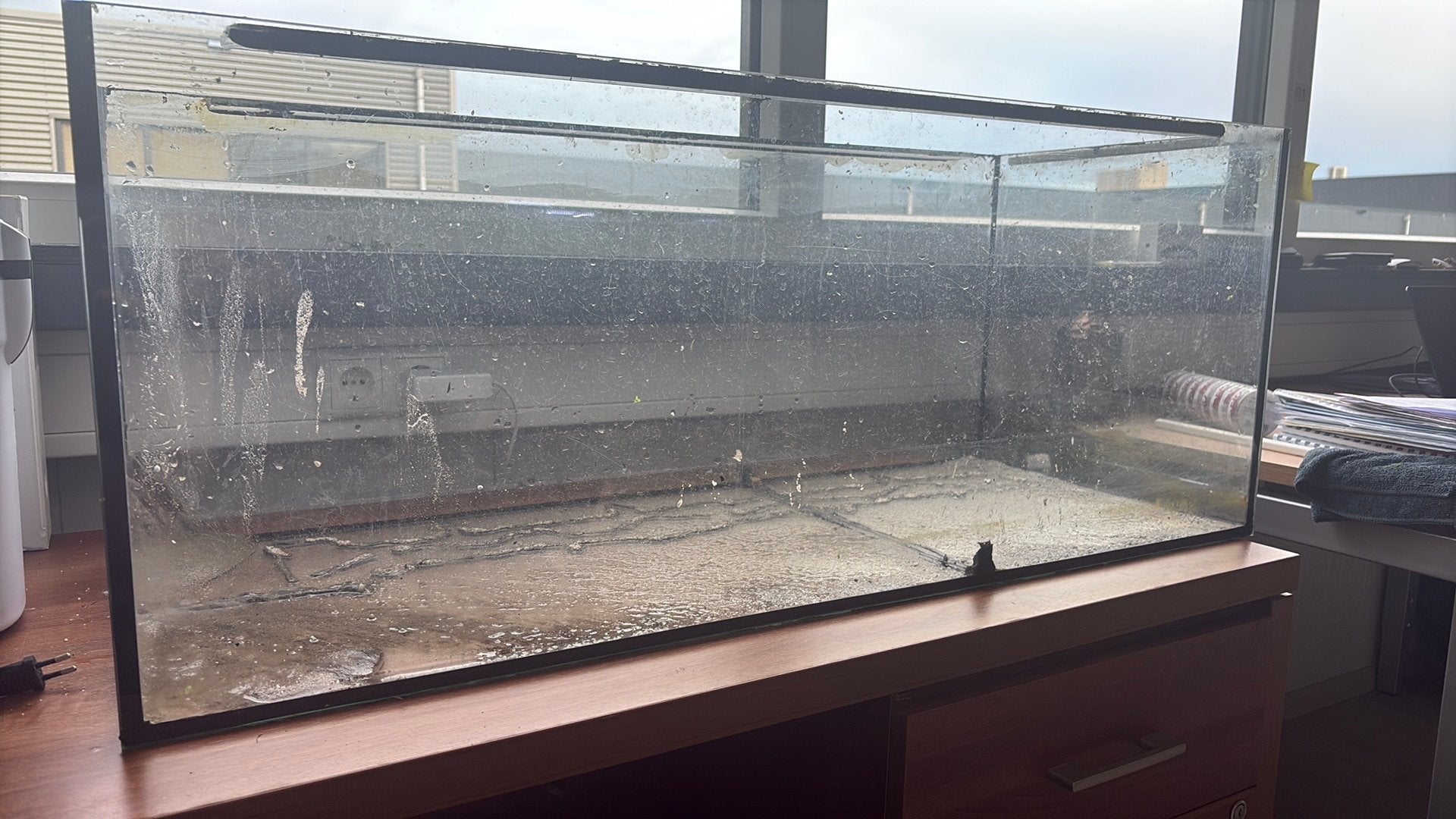 Aquarium, Raamkozijn, Zo goed als nieuw, Hout, Ophalen