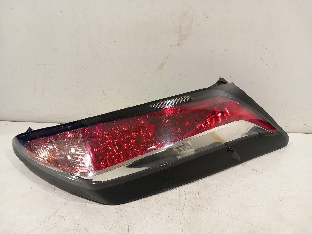 Achterlicht carrosserie rechts Toyota Aygo, Onderdelen@venauto.nl, Van der Ven Autorecycling B.V., Gebruikt, Ettenseweg 76, 4706 PB Roosendaal, The Netherlands