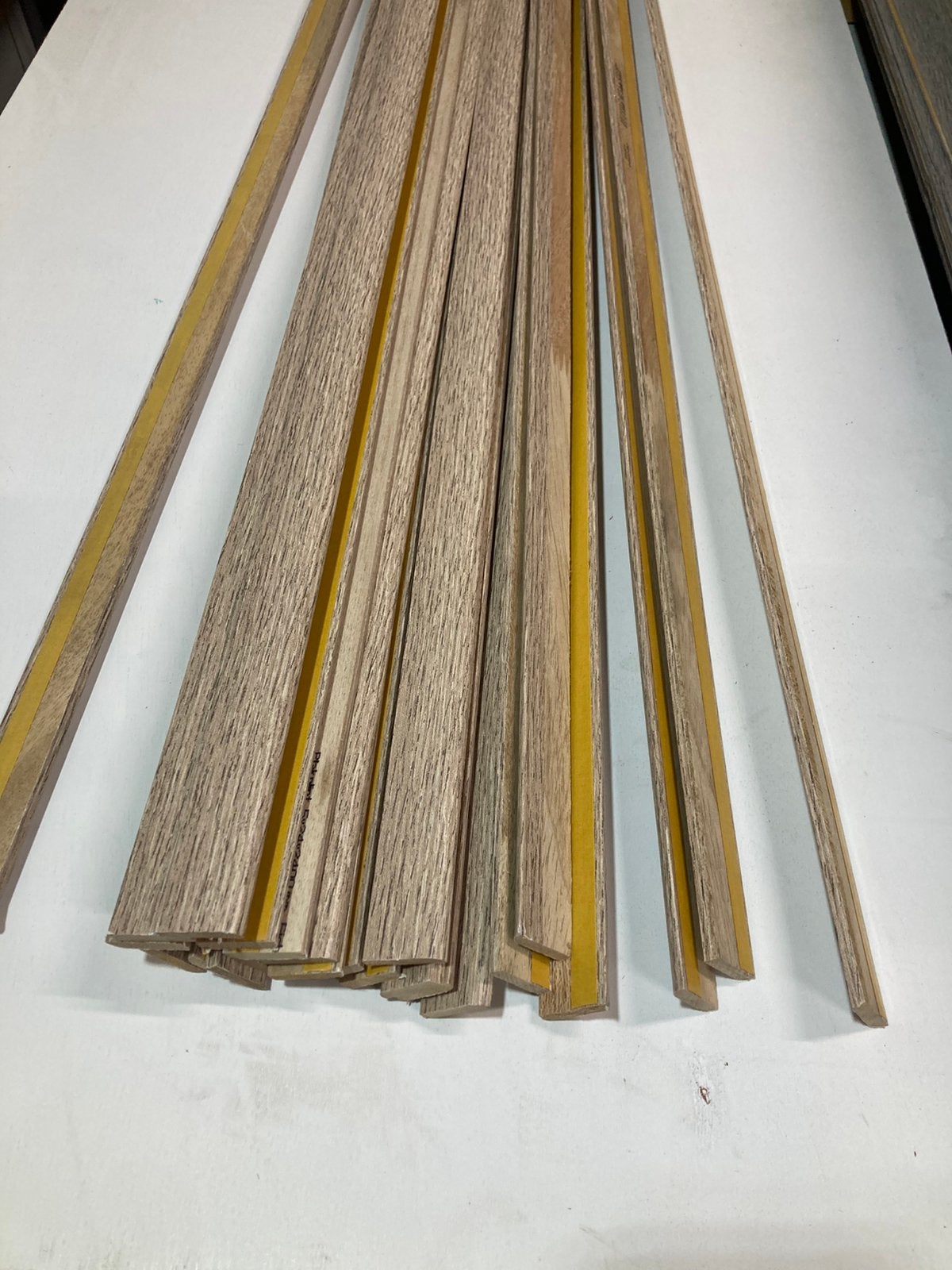 Veel plakplinten tientallen kleuren, Ophalen, Nieuw, Mdf, 200 tot 250 cm