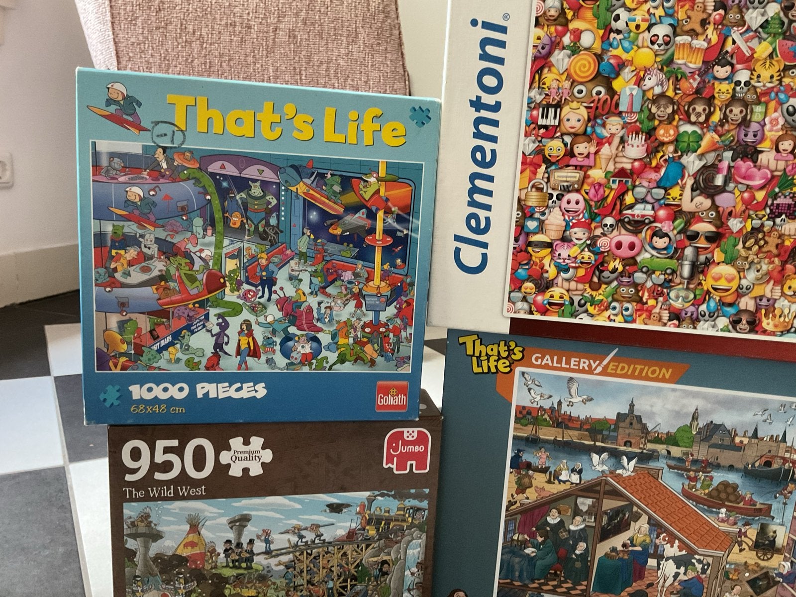 Diverse legpuzzels: That's Life, Emoji, The Wild West, Ophalen of Verzenden, 500 t/m 1500 stukjes, Gebruikt, Legpuzzel