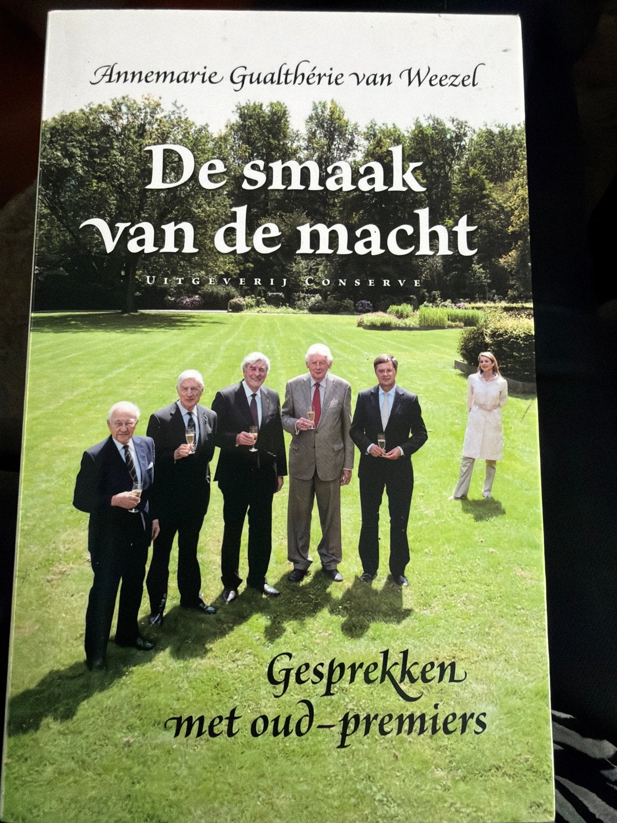KKK.  Annemarie Gualthérie van Weezel  De smaak van de macht, Ophalen of Verzenden, Zo goed als nieuw, Annemarie Gualthérie van Weezel