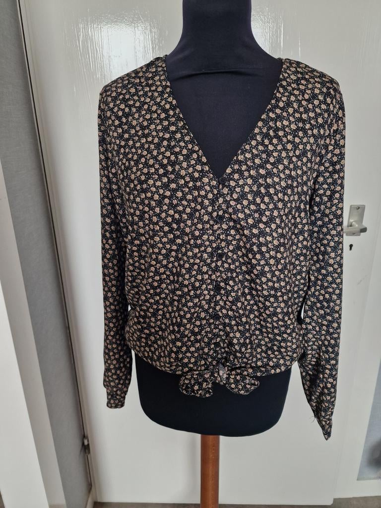 Only blouse maat 36. Petit mille fleur, Only, Zwart, Ophalen of Verzenden, Zo goed als nieuw