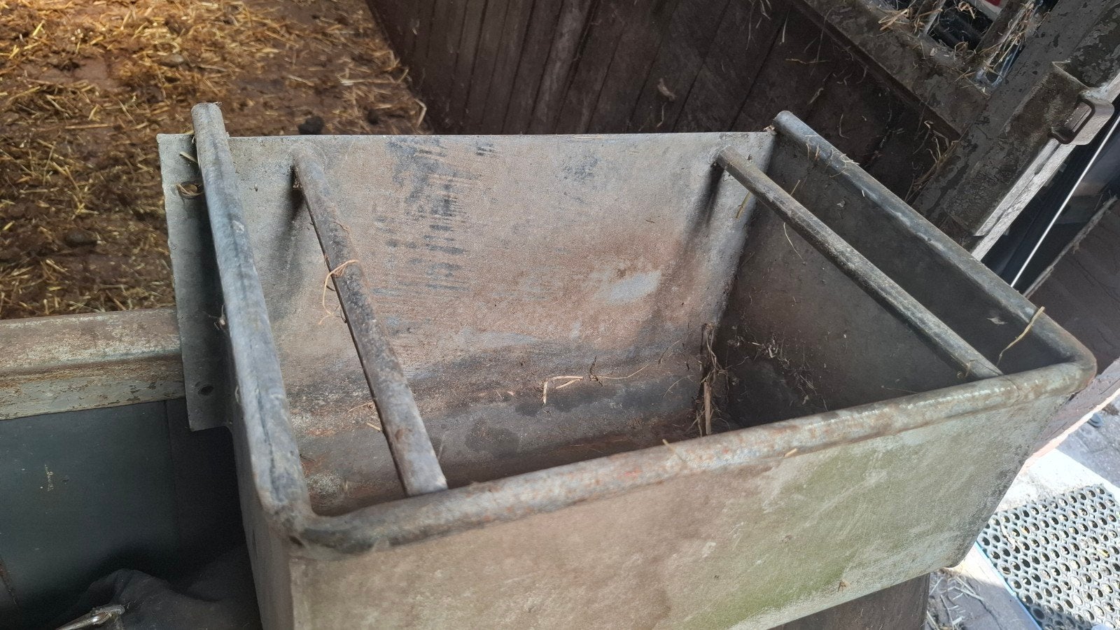 Voerbak paard, Dieren en Toebehoren, Stalling en Weidegang