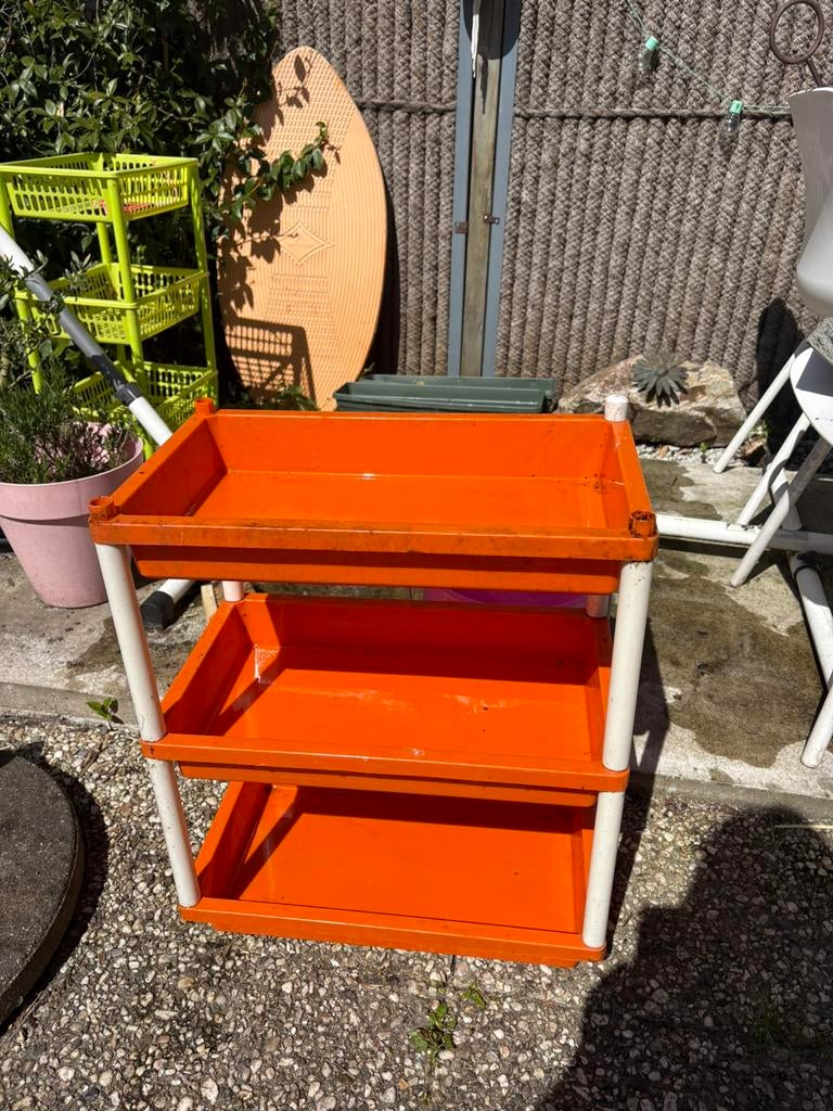 Retro vintage oranje sidetable kastje, Ophalen, Kunststof, 50 tot 100 cm, Zo goed als nieuw