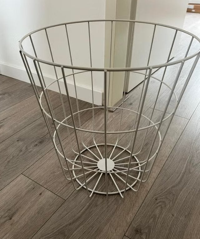 Wit stalen mandje, Huis en Inrichting, Ophalen, Overige materialen, Gevlochten, Mand