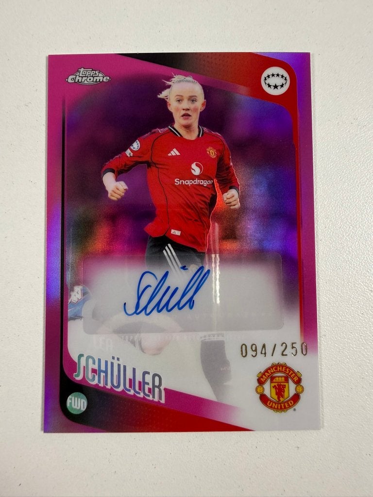 Lea Schuller /250 Pink Auto Topps Women's Chrome 2025-26, Ophalen of Verzenden, Nieuw, Buitenlandse clubs, Poster, Plaatje of Sticker