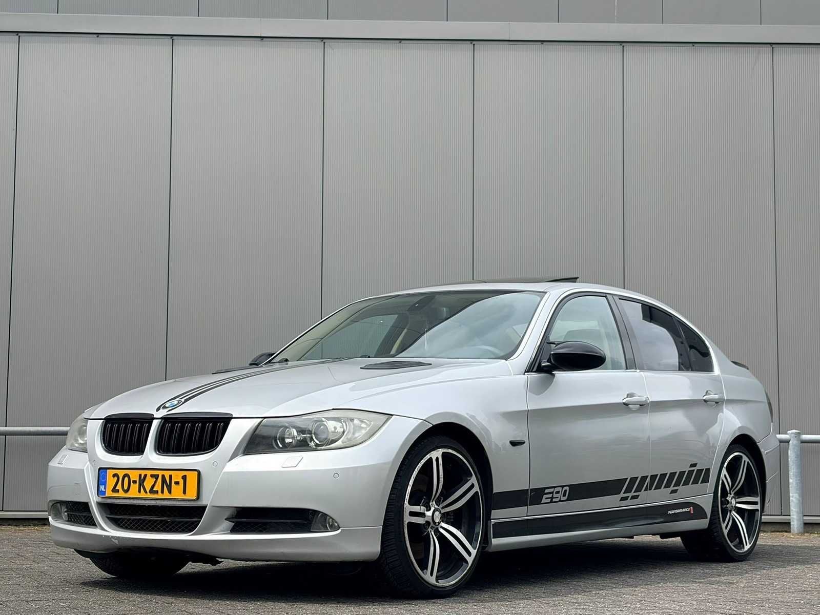 BMW - 2007 - 3-serie - 330xi - Personenauto - 20-KZN-1, Auto's, BMW, Gebruikt, Bedrijf, Sedan, 93 €/maand