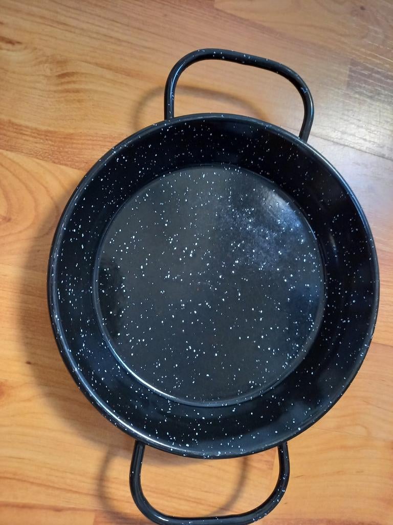 Kleine nette paella pan, Huis en Inrichting, Keuken | Potten en Pannen, Ophalen of Verzenden, Gebruikt