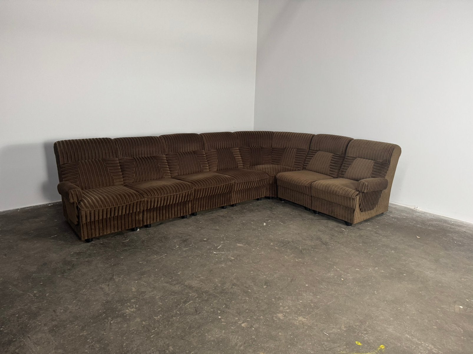 Vintage retro elementenbank bruin velours, Huis en Inrichting, Banken | Bankstellen, Ophalen, Zo goed als nieuw