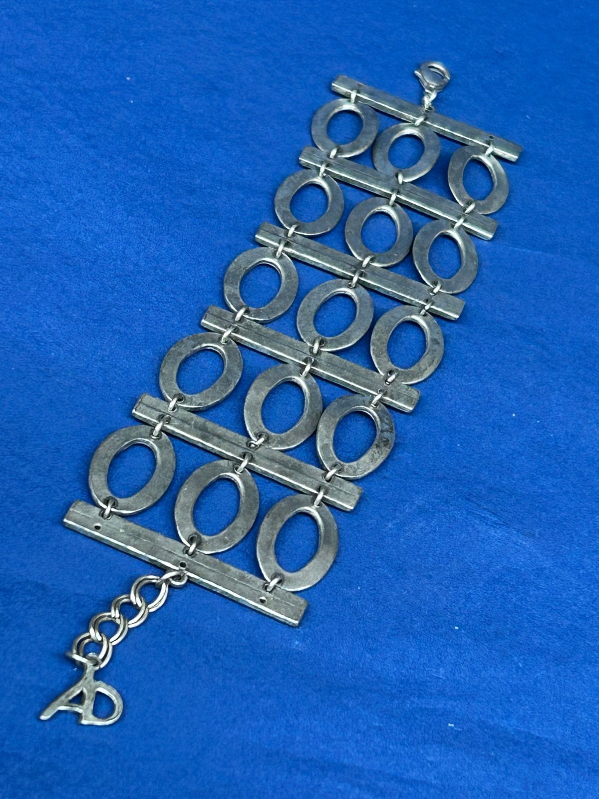 Armband schakel 3 rijen metaal (ver)zilverd?, Overige materialen, Gebruikt, Onbekend, Ophalen of Verzenden