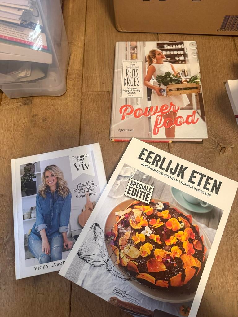 Kookboeken: Power Food, Gezonder met Viv, Eerlijk Eten, Gelezen, Hoofdgerechten, Ophalen of Verzenden, Gezond koken