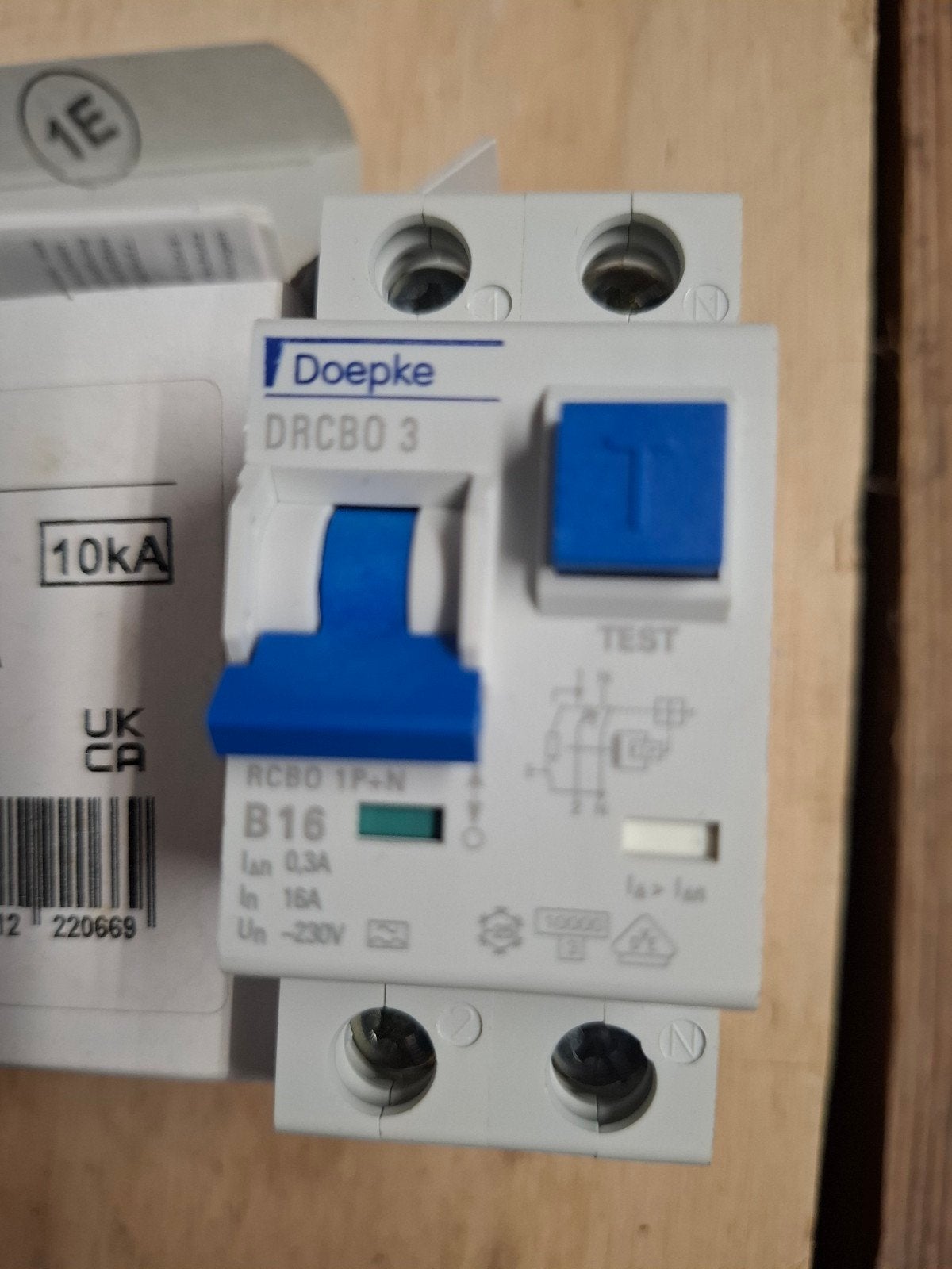 Doepke B16/0,3a  aardlekautomaat nieuw in verpakking, Doe-het-zelf en Verbouw, Doepke, Aaa, Overige typen, Nieuw