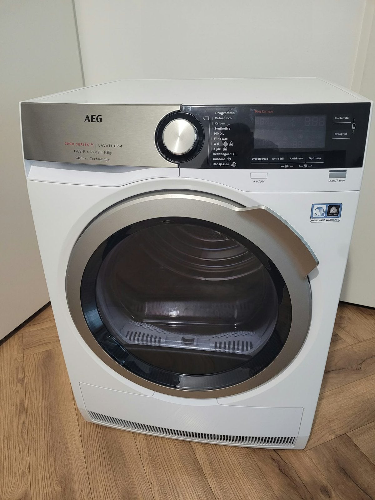 Wasdroger AEG, Witgoed en Apparatuur, Ophalen, 6 tot 8 kg, Zo goed als nieuw, 85 tot 90 cm
