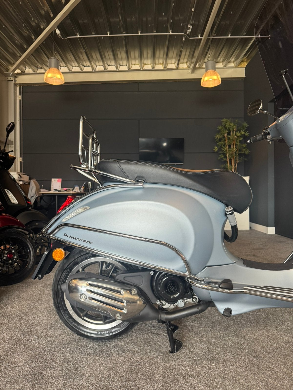 Vespa Primavera 50S | Brom | Garantie | Uniek, Ophalen, Overige modellen, Maximaal 45 km/u, Zo goed als nieuw
