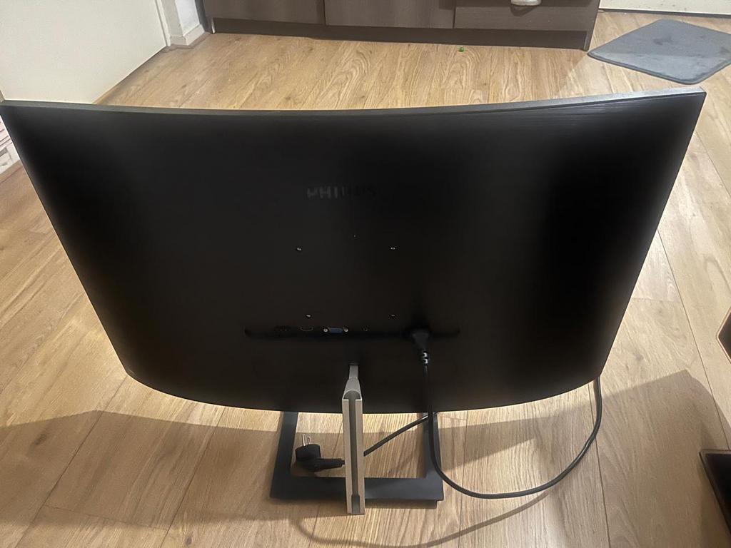 Philips 32” curved monitor, Computers en Software, Monitoren, Ophalen, Curved, VA, Ultra HD (4K)