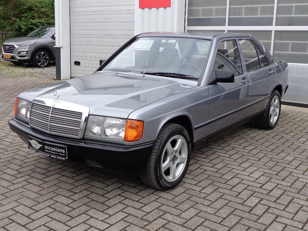 Mercedes 190 E Nette auto 2e eigenaar, Auto's, Oldtimers, Bedrijf, Te koop, Mercedes-Benz, Benzine, Sedan, Handgeschakeld, Blauw