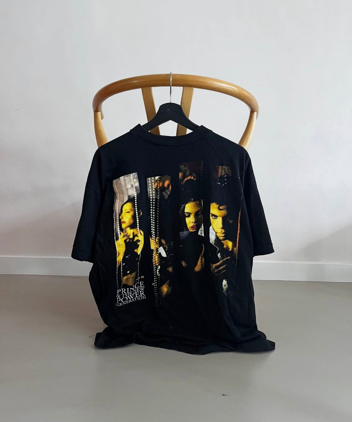 Vintage 1991 Prince & The new power generation vand shirt, Ophalen of Verzenden, Gedragen, Maat 56/58 (XL), Zwart