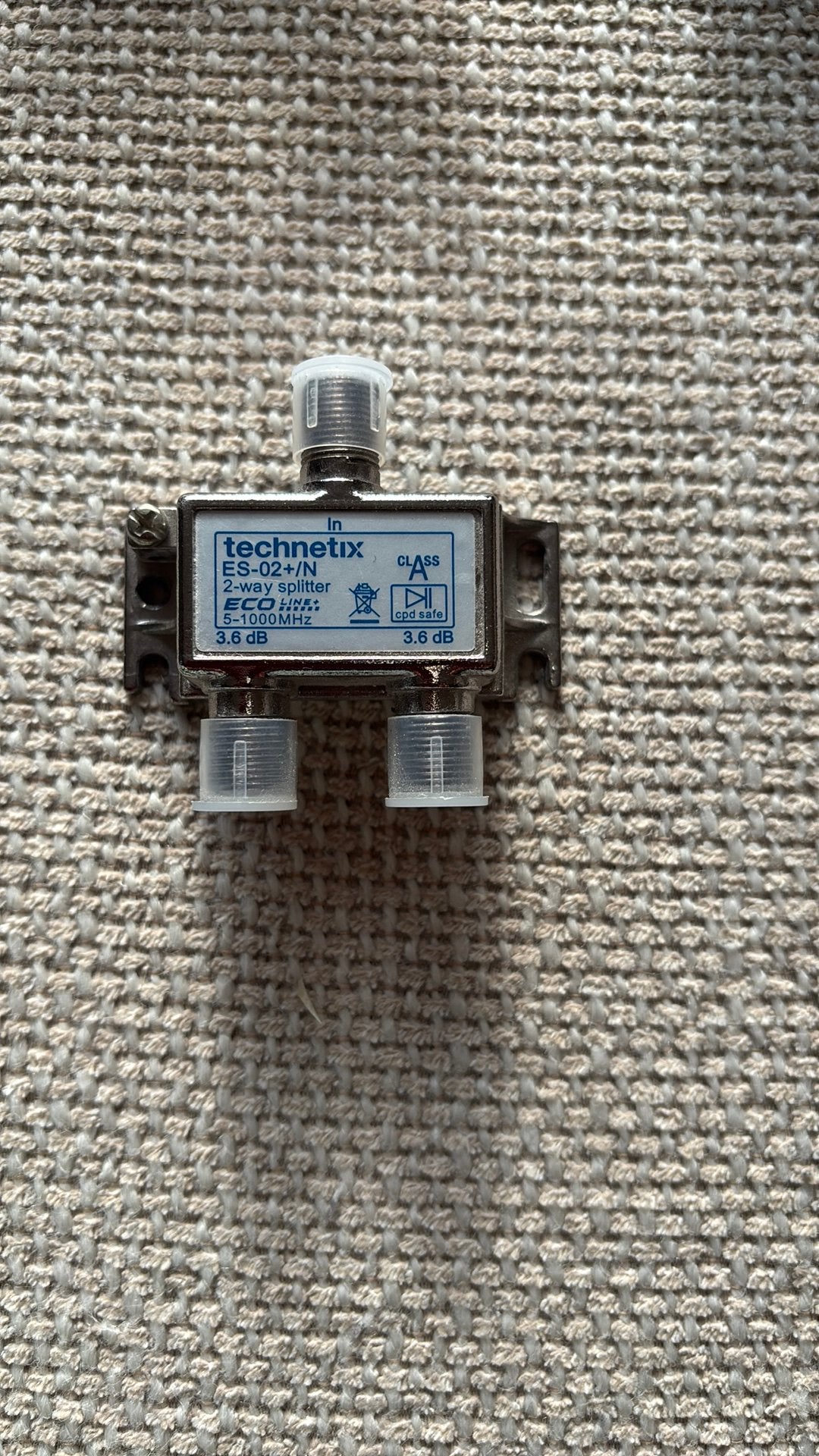 Te koop Technetix ES-02+/N 3,6 db 2-way splitter, Ophalen