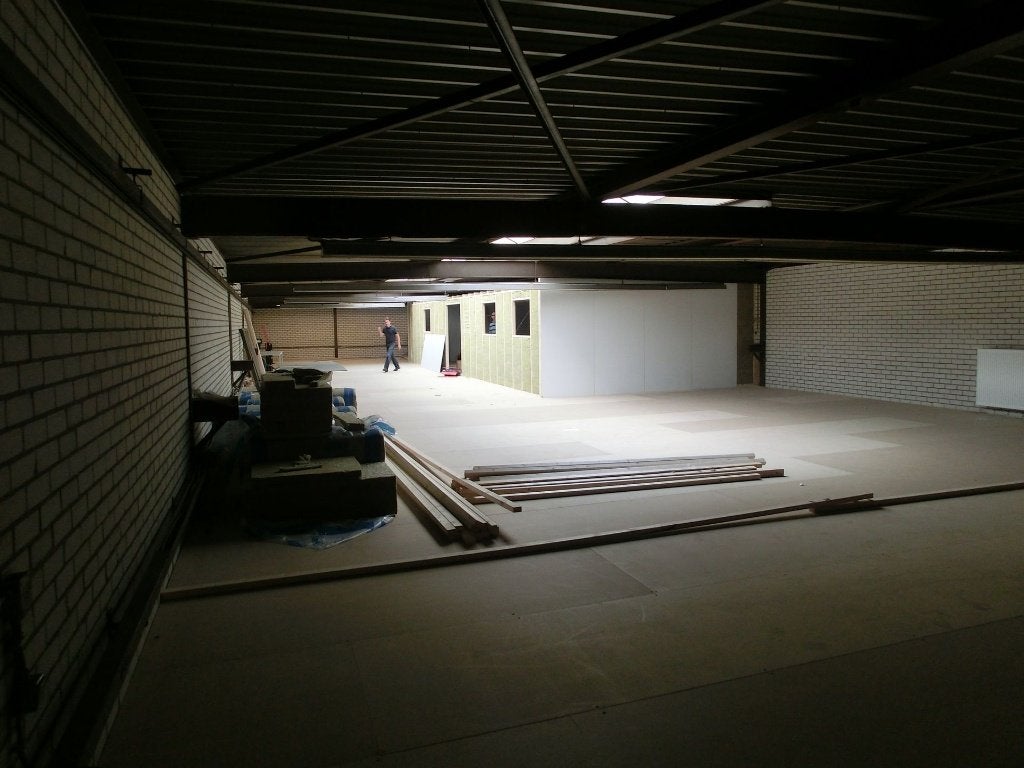 Stalen entresolvloer (Nolte) – 385 m², Zakelijke goederen, Bedrijfs Onroerend goed, 385 m², Koop, Bedrijfsruimte