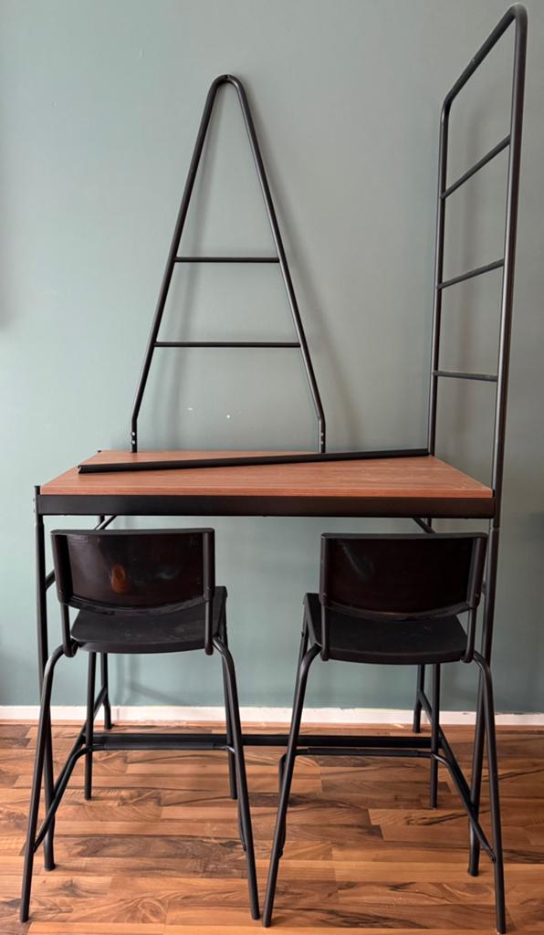 IKEA Haverud bartafel met twee Stig barkrukken, Huis en Inrichting, Ophalen, Zo goed als nieuw