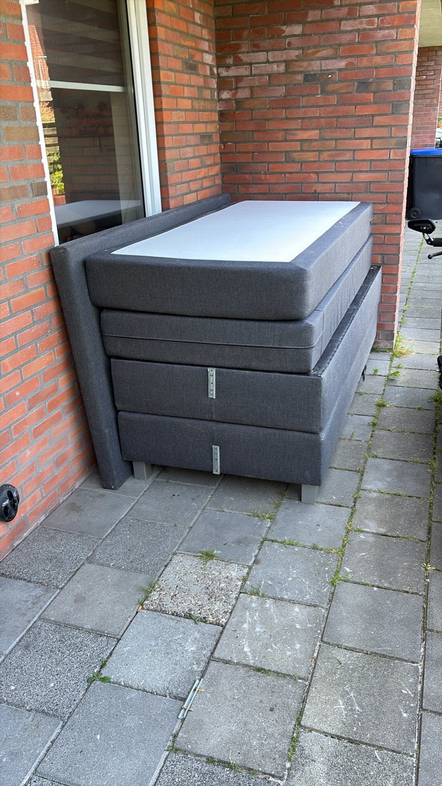 Boxspring bed grijs - Zo goed als nieuw, Tweepersoons, Ophalen of Verzenden, Zo goed als nieuw, 180 cm