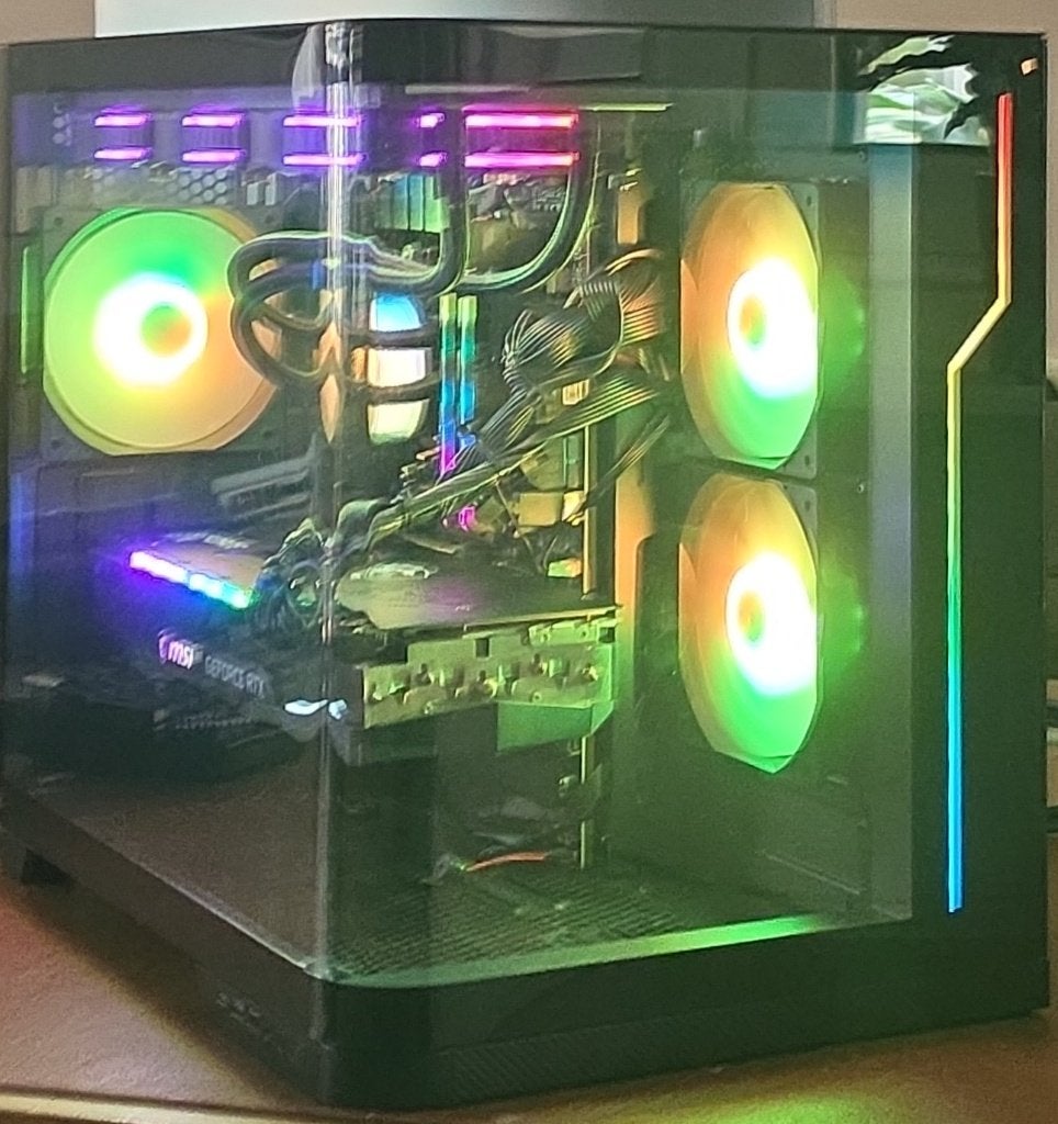 Foto 23 van MULTIMEDIA & GAMEPC R7 7700/1TBM.2/32GBDDR5/RTX3080 10G