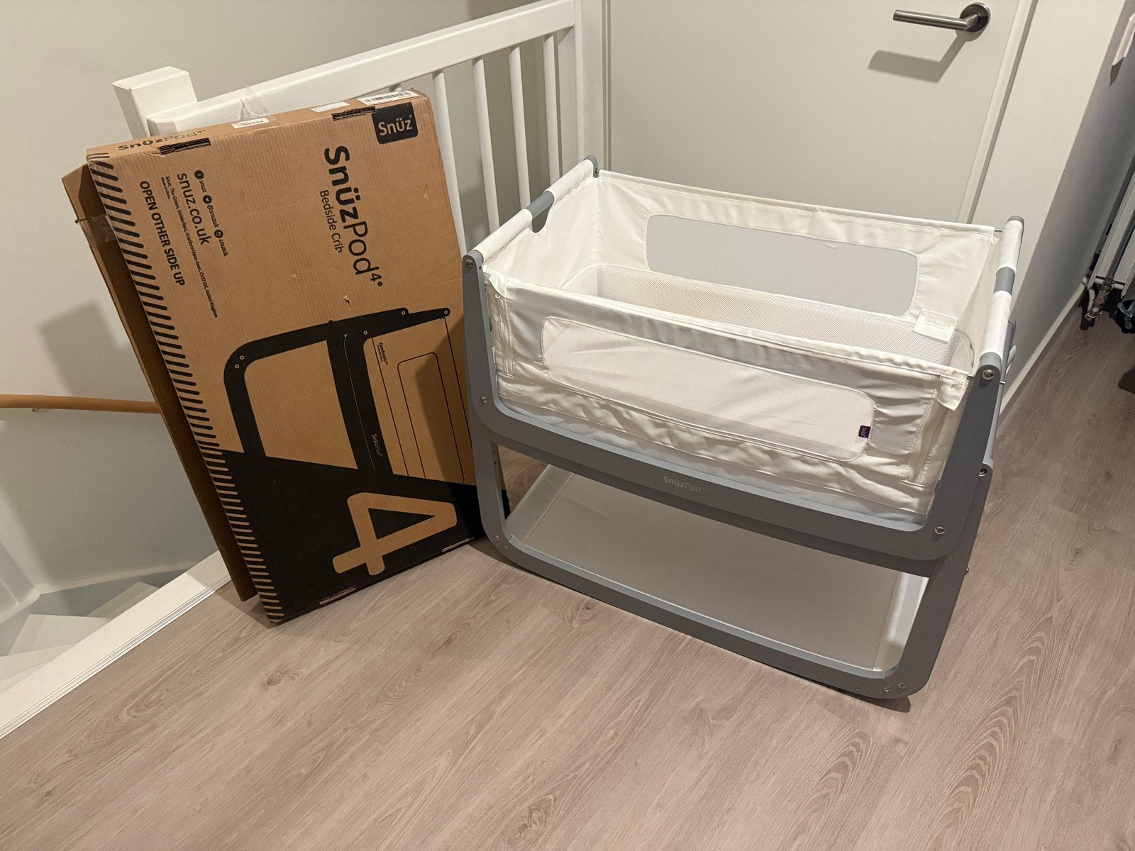 SnüzPod4 Co-Sleeper Wieg - Als nieuw, Ophalen, Zo goed als nieuw, Wieg
