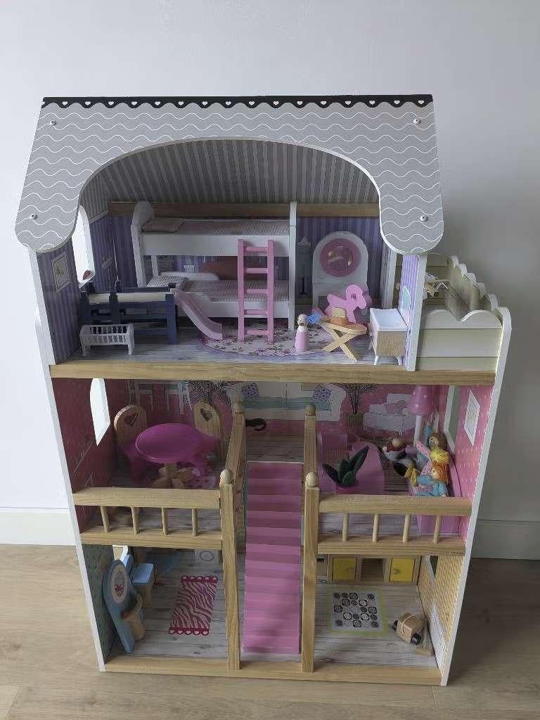 Poppenhuis Mamabrum, met accessoires, Ophalen, Zo goed als nieuw, Poppenhuis