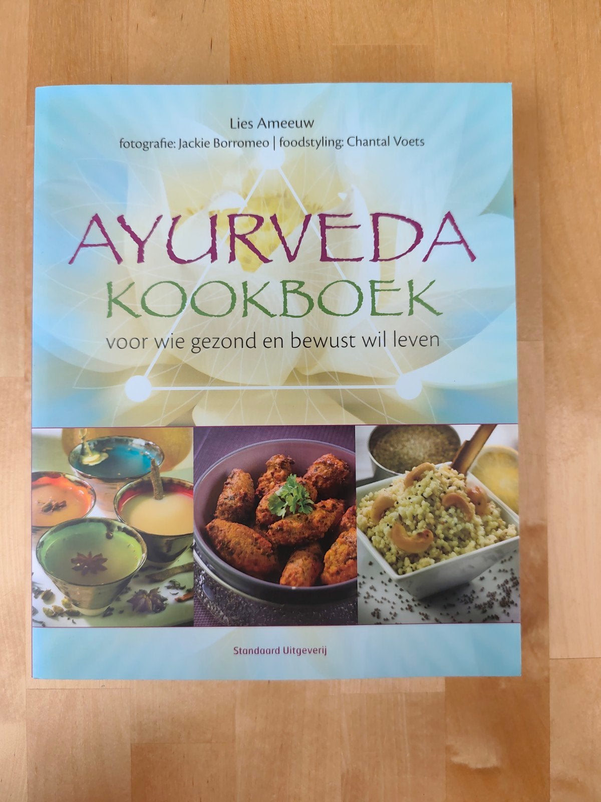 Ayurveda Kookboek - Gezond en Bewust Leven, Azië en Oosters, Gezond koken, Ophalen of Verzenden, Zo goed als nieuw