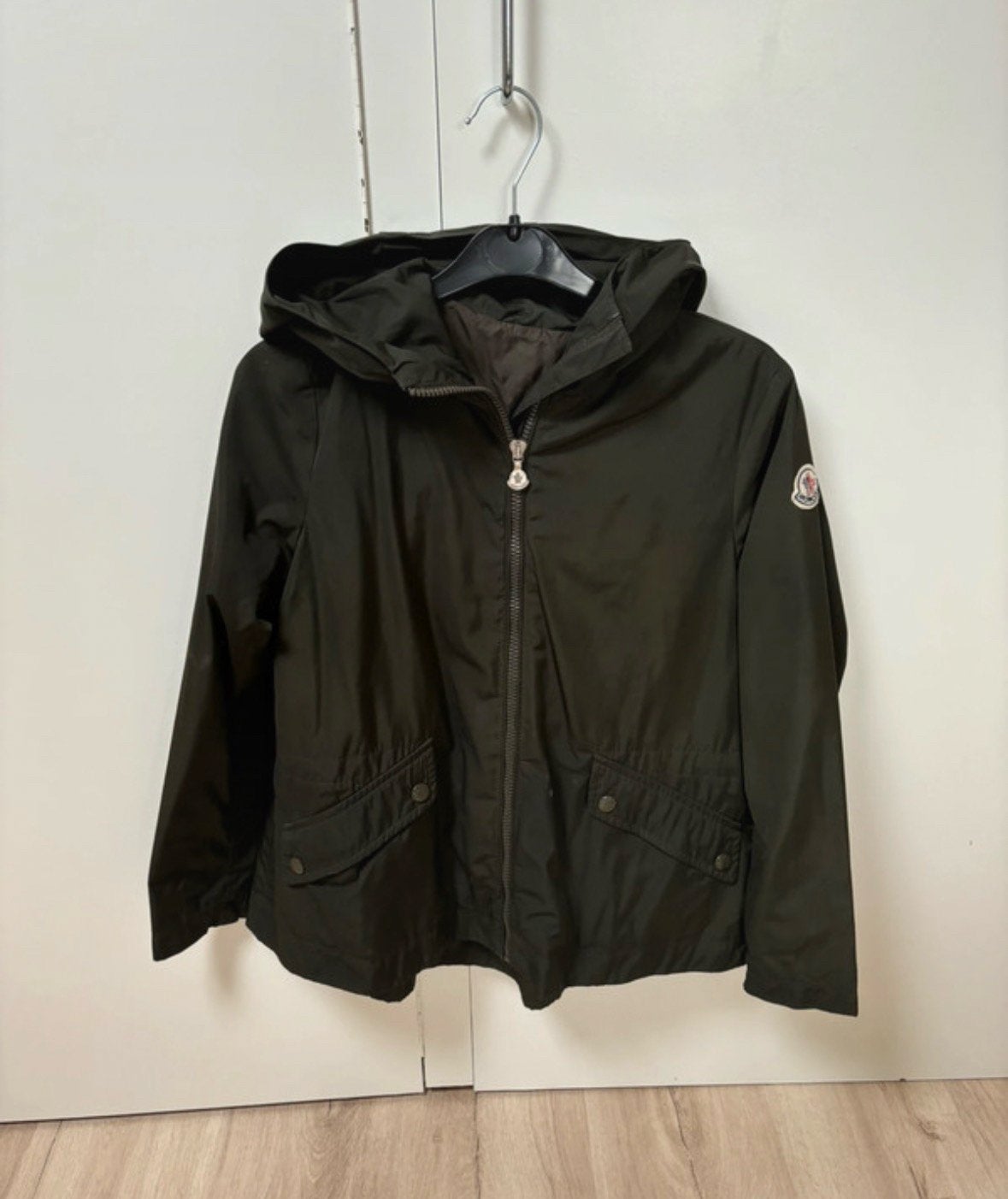 Originele Moncler zomerjas donkergroen - kindermaat 12, Verzenden, Zo goed als nieuw, Jongen of Meisje, Jas