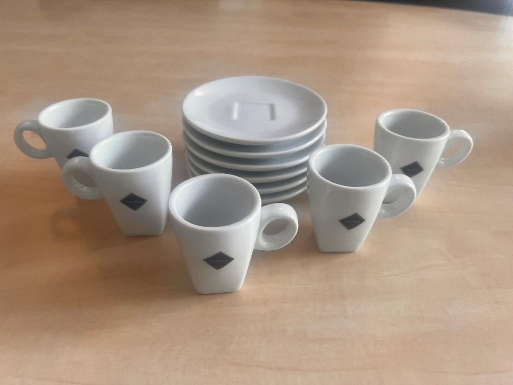 Rioba Espresso kopjes en schotels, Verzamelen, Ophalen, Zo goed als nieuw, Porselein, Kop en/of schotel