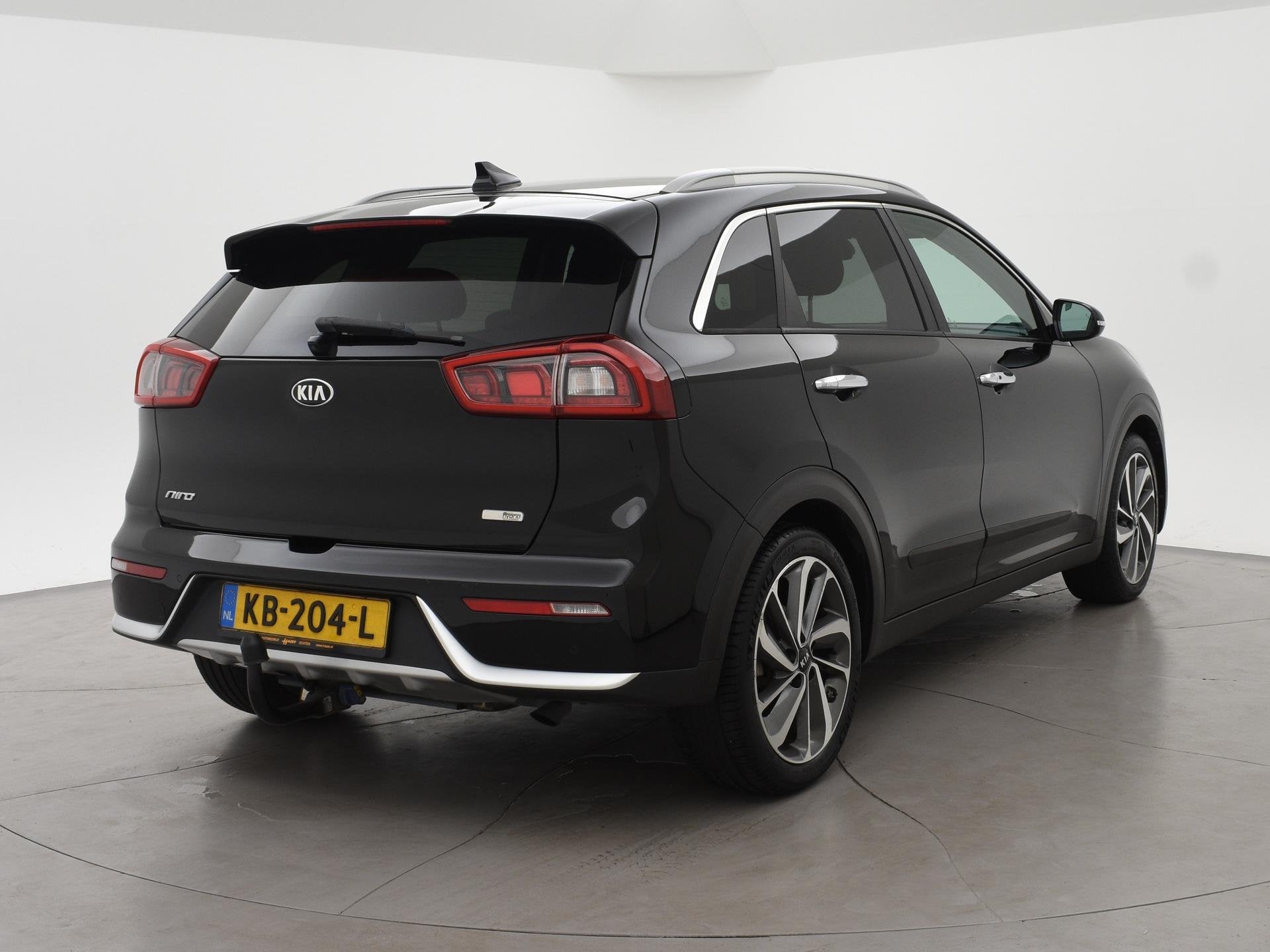 Foto 2 van Kia Niro 1.6 GDi HYBRID EXECUTIVELINE + STOELVENTILATIE | ST