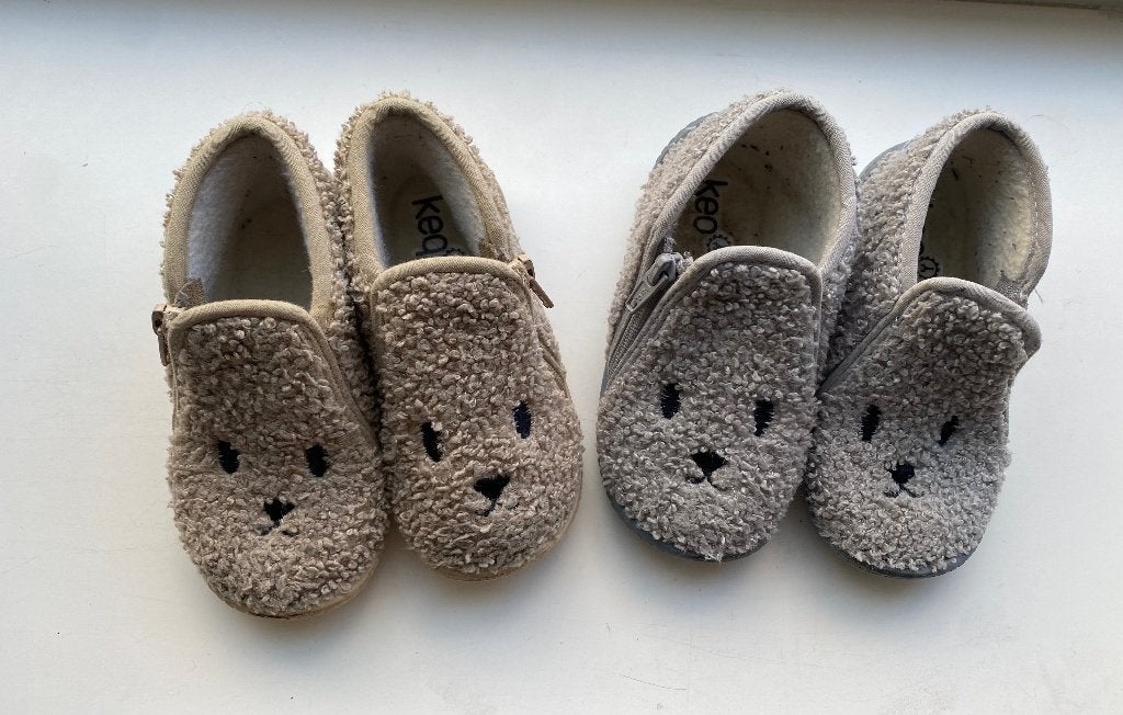 Kinderpantoffels en laarzen, Ophalen of Verzenden, Gebruikt