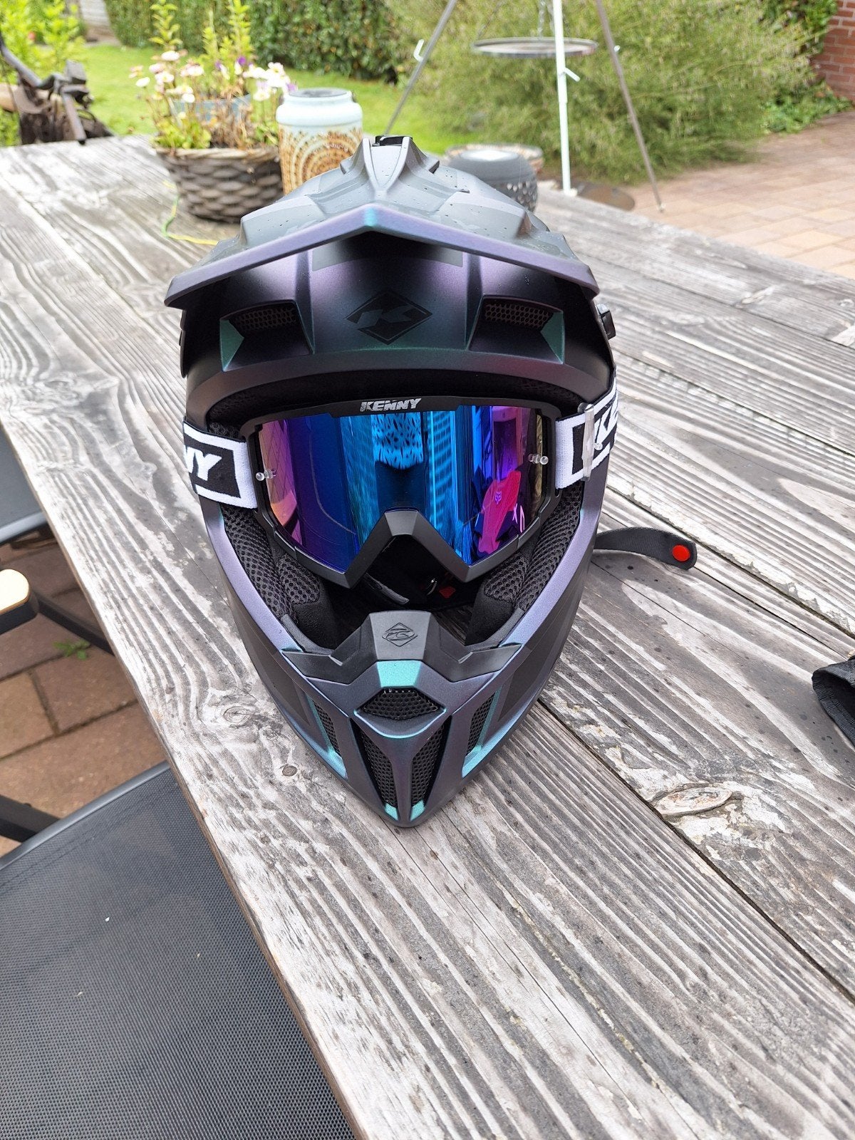 Kenny hem maat M 57/58cm met bril en helmhoes, Motoren, Kleding | Motorhelmen, Overige merken, M, Offroadhelm, Ophalen of Verzenden